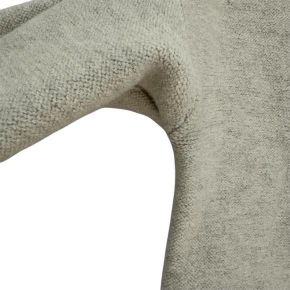 WILFRED FREE (ARITZIA) - Women’s - Long Sleeve V-Neck Wolter Sweater - Large - Picture 7 of 7